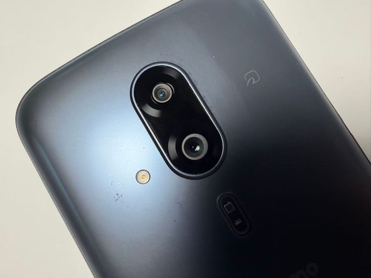 NTT docomo�� �餯�餯���ޡ��ȥե��� F-53E �ͥ��ӡ�