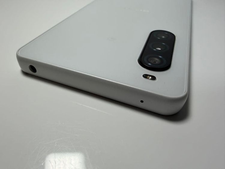 SONY Xperia 10 V docomo simフリー ホワイト