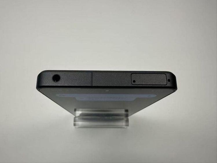 Aquos R8 pro docomo 256gb sim�ե꡼