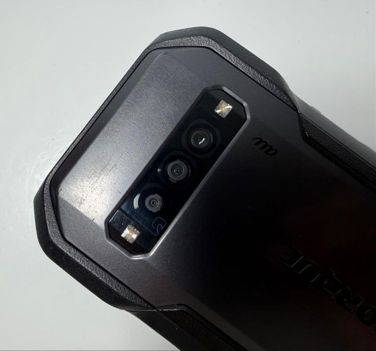 ������ TORQUE G06 au�� KYG03 128GB �֥�å�