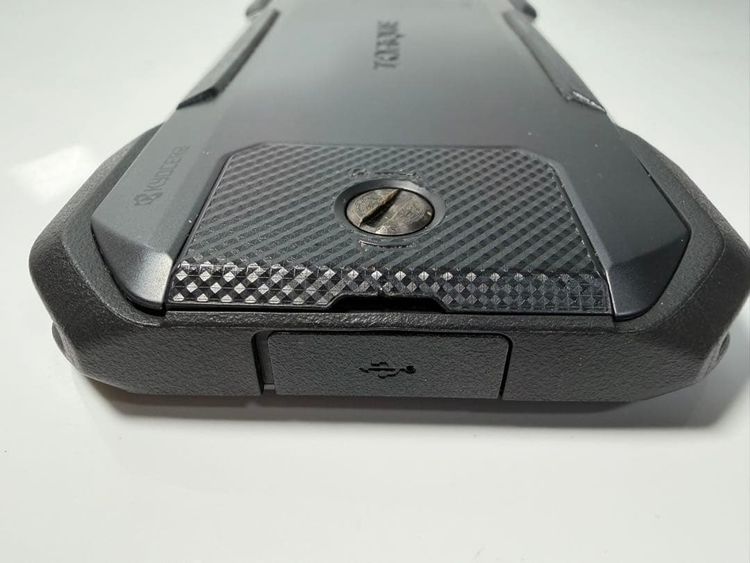 �������� ������ TORQUE G06 au�� 128GB KYG03 �֥�å�
