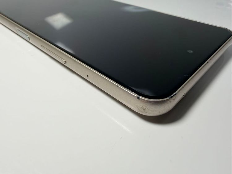Arrows We2 Plus F-51E docomo