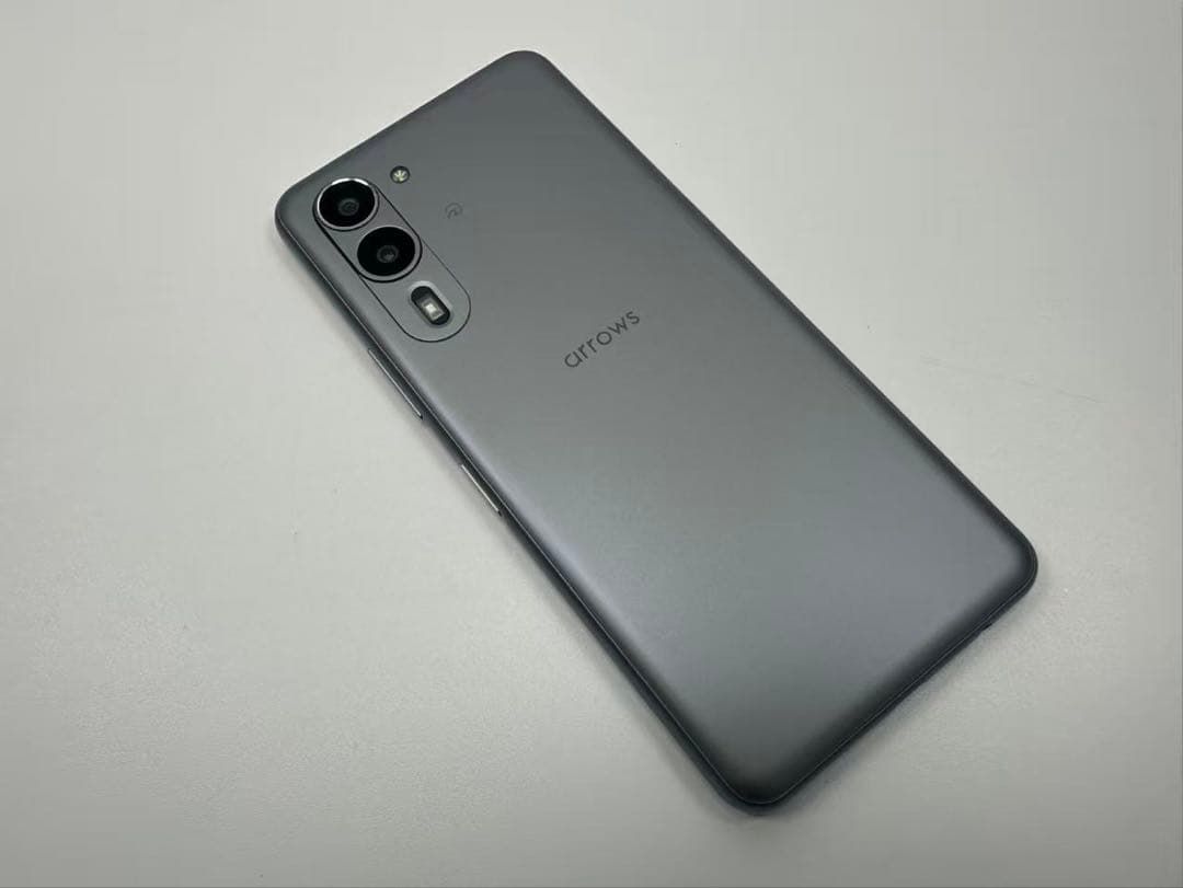 ムスビー｜極美品 Arrows We2 Plus F-51E 256GB グレイ【arrows We2 