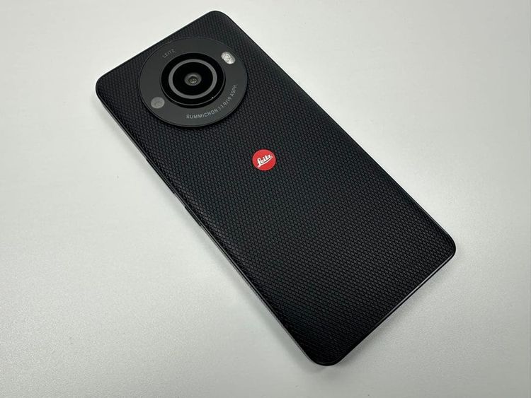 �������� Leitz phone 3 512GB SoftBank LP-03