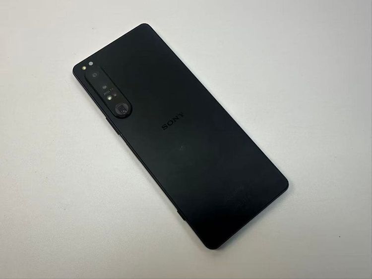 �������� SONY Xperia 1 IV docomo so-51c ��