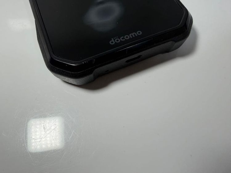 NTTdocomo Dura Force ������ KY-51D