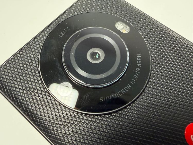 Leitz phone 3 512GB SoftBank LP-03