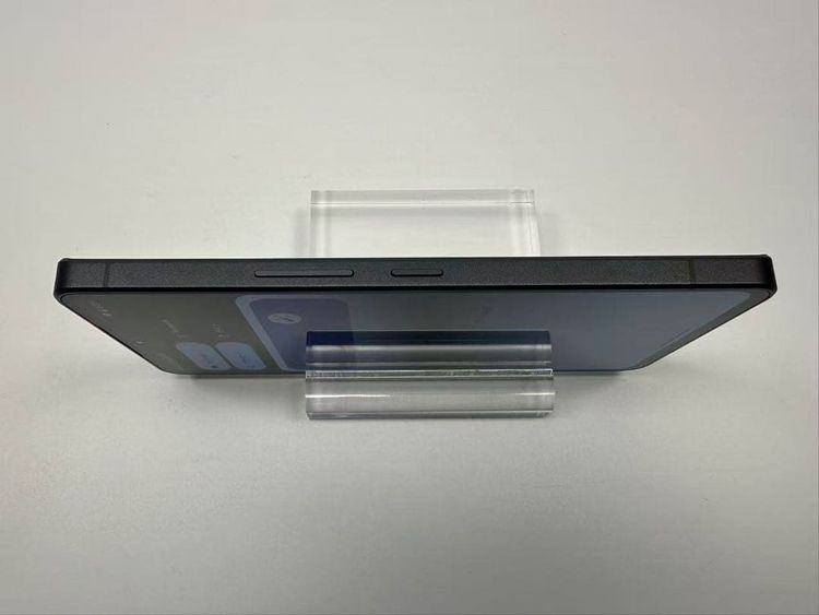 ���� Aquos R8 pro SoftBank 256gb