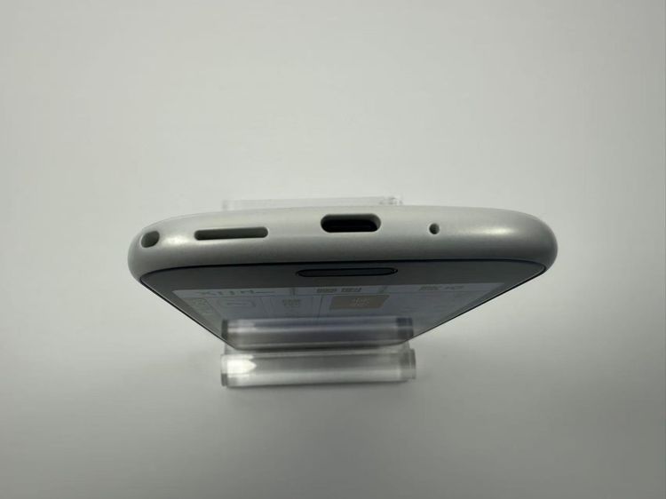 NTT docomo �餯�餯���ޡ��ȥե��� F-52B �ۥ磻��