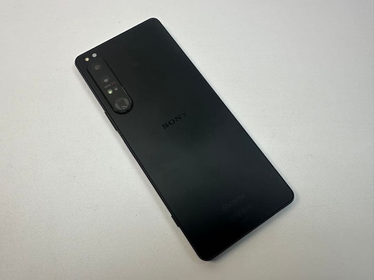 �������� SONY Xperia 1 IV docomo so-51c ��