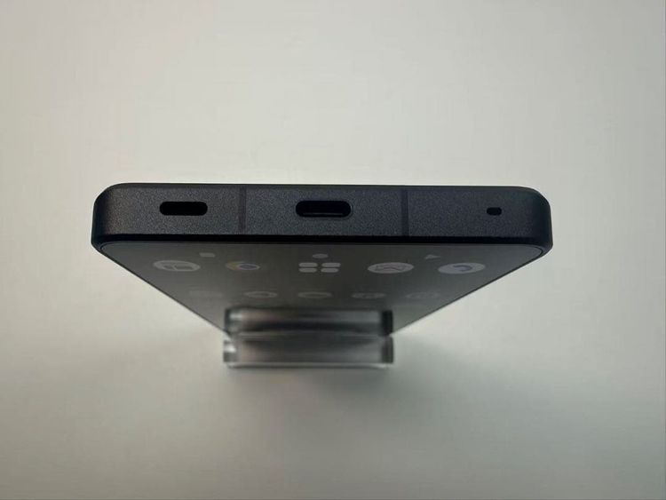 Aquos R8 pro docomo 256gb sim�ե꡼