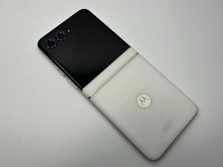 motorola razr 50d M-51E docomo�� ������