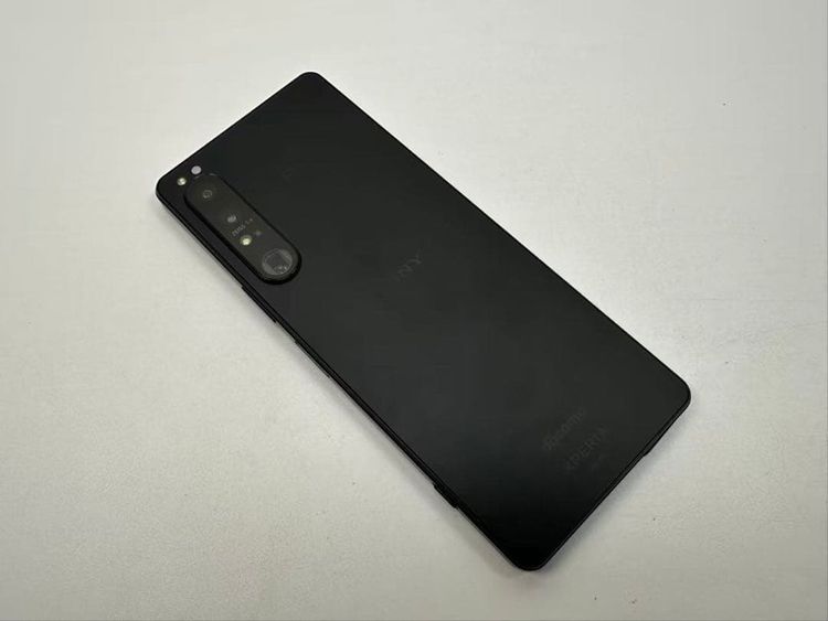 �������� SONY Xperia 1 IV docomo so-51c ��