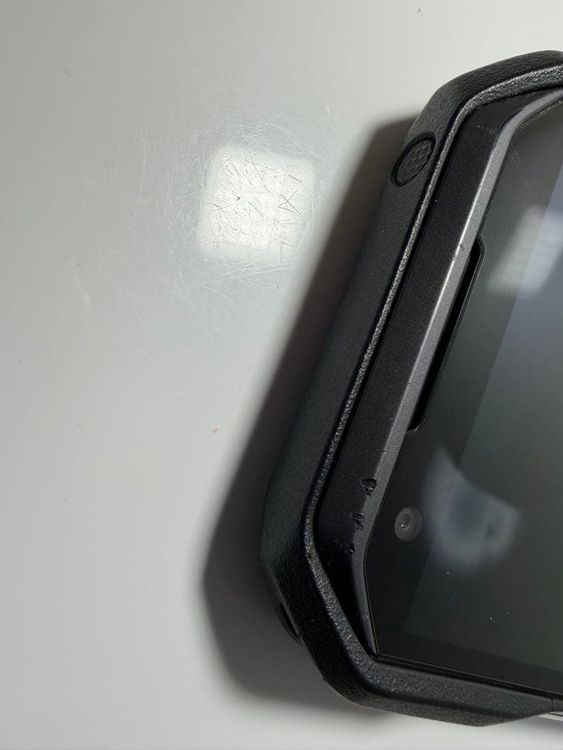 ������ TORQUE G06 KYG03 au �� 128GB