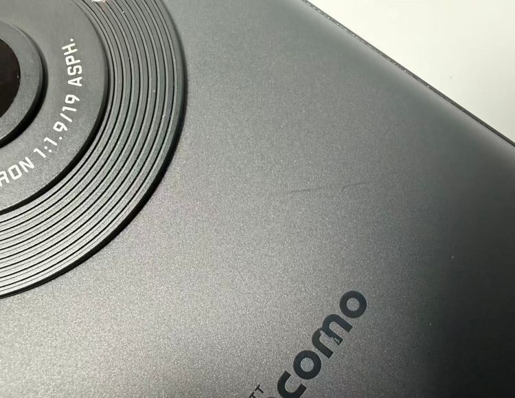 Aquos R8 pro docomo SH-51D SIM�ե꡼