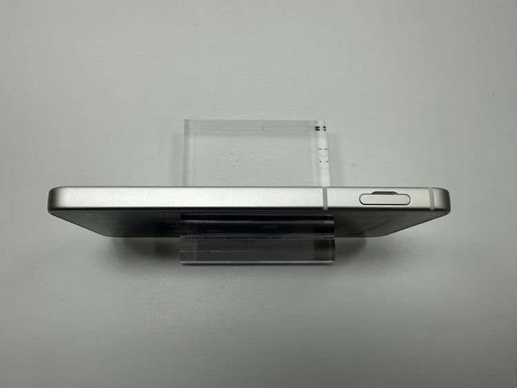 ����Ʊ�� Aquos sense9 docomo�� SIM�ե꡼ �ۥ磻��