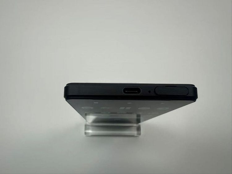 ��������ɬ�ɡ����Ѷ����� SONY Xperia 1 V docomo�� 256GB �֥�å�