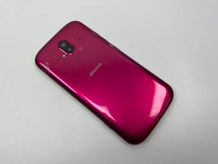 ���� NTT docomo �餯�餯���ޡ��ȥե��� F-52B �ԥ�