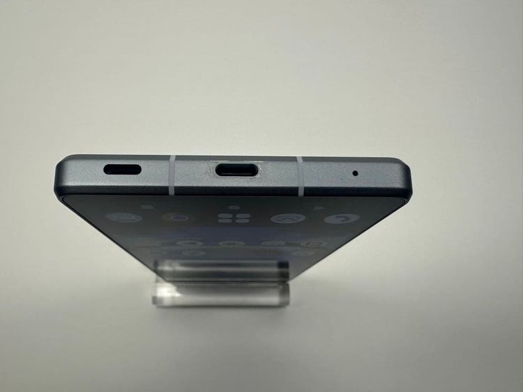 Aquos R8 docomo SH-52D 256GB SIM�ե꡼ �֥롼