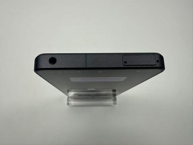 ���Ѷ����� Aquos R8 pro docomo 256GB SIM�ե꡼