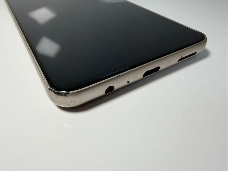 Arrows We2 Plus F-51E docomo