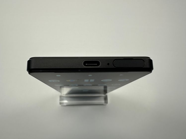 ��������ɬ�ɡ����Ѷ����� SONY Xperia 1 V docomo�� 256GB �֥�å�