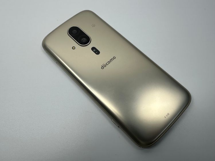 ������ NTT docomo �餯�餯���ޡ��ȥե��� F-53E �������