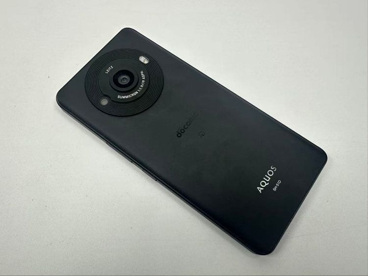 Aquos R8 pro docomo 256gb sim�ե꡼