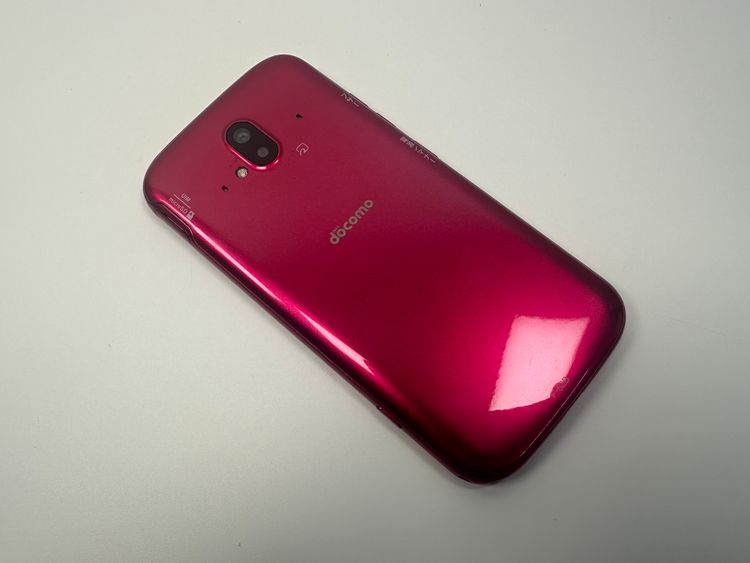 ���� NTT docomo �餯�餯���ޡ��ȥե��� F-52B �ԥ�