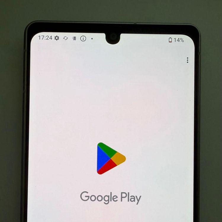 Aquos R8 SH-52D docomo sim�ե꡼ �֥롼