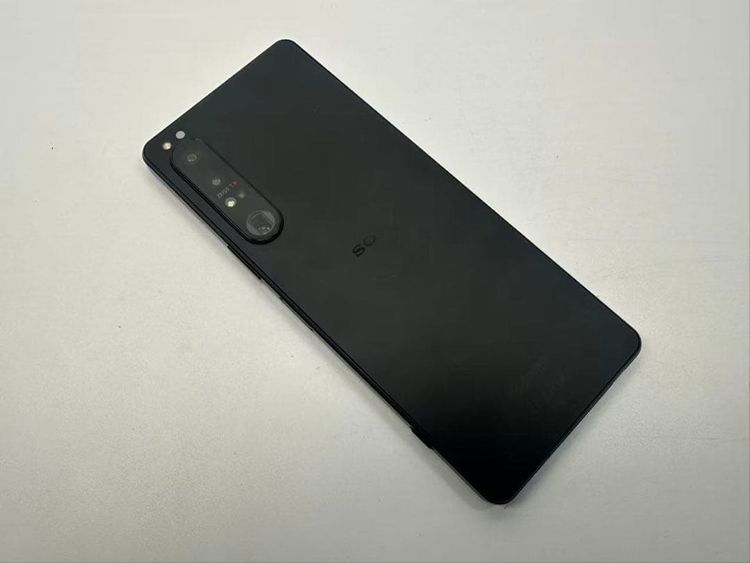 �������� SONY Xperia 1 IV docomo so-51c ��