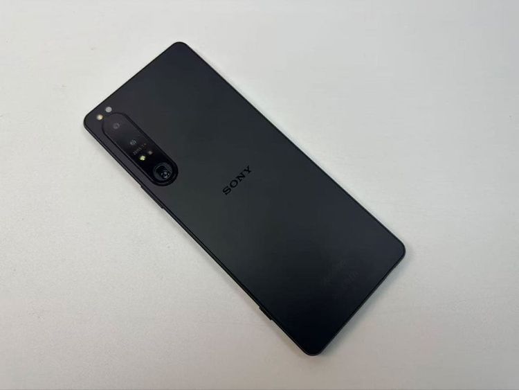 �������� SONY Xperia 1 IV docomo so-51c ��