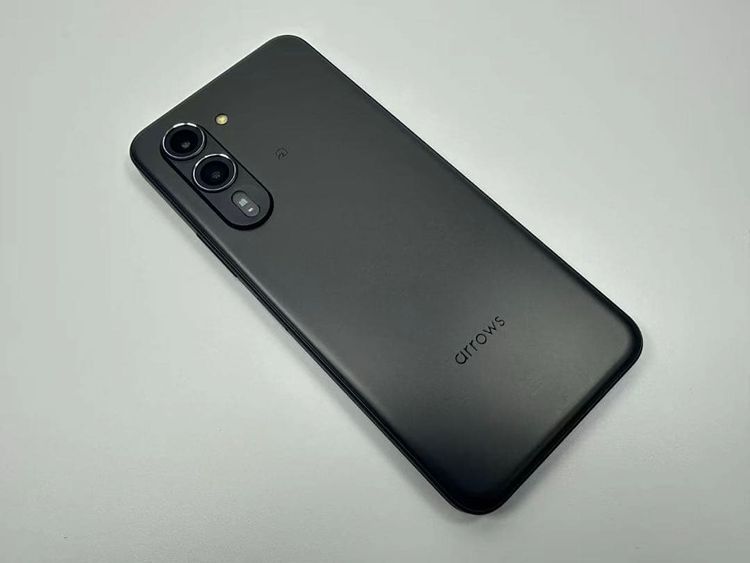 ����Ʊ�� Arrows Alpha F-51F 512GB docomo�� ��