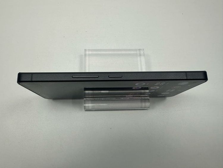 �������� Aquos R8 pro docomo 256gb �֥�å�