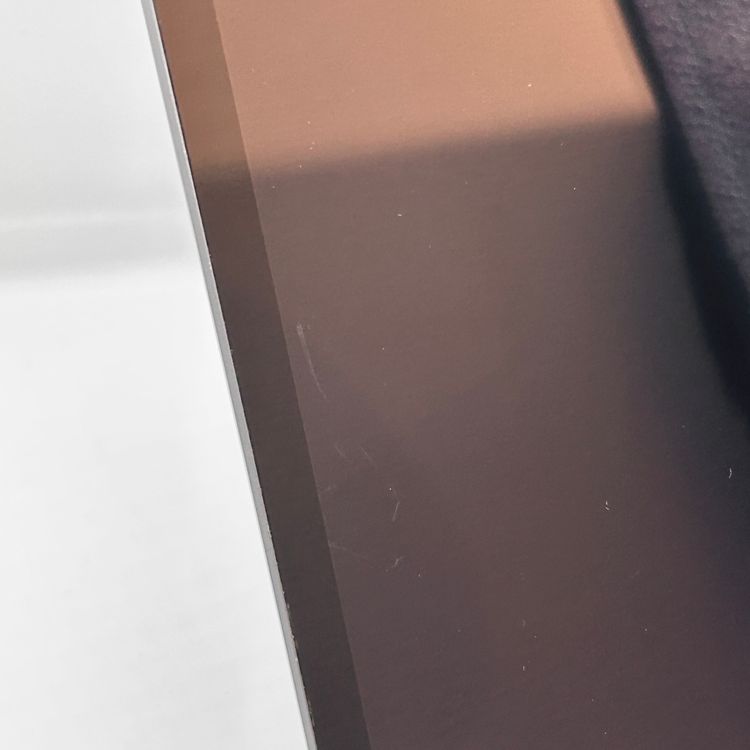 iPad(��7����) 32GB Wi-Fi + Cellular��ǥ롡���ڡ������쥤