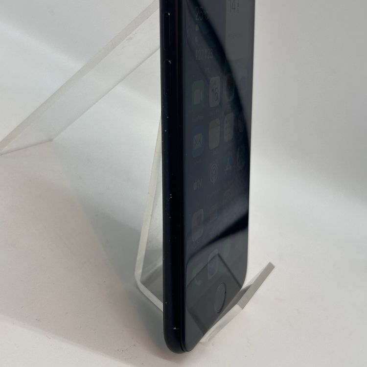 �ڽ���Ź�����ѡ�iPhoneSE(�裲����) 128GB SIM���å������ �Хåƥ꡼����100��