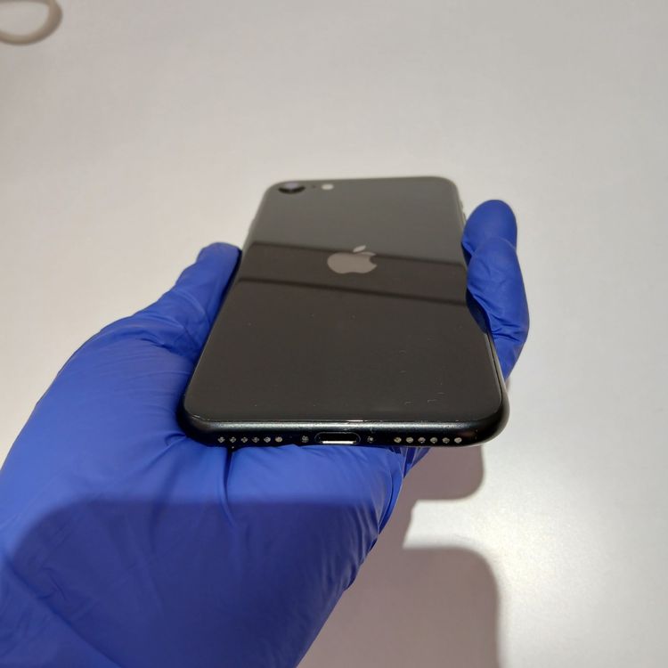 �ڽ���Ź�����ѡ�iPhoneSE2 64GB SIM���å������ �Хåƥ꡼����100��