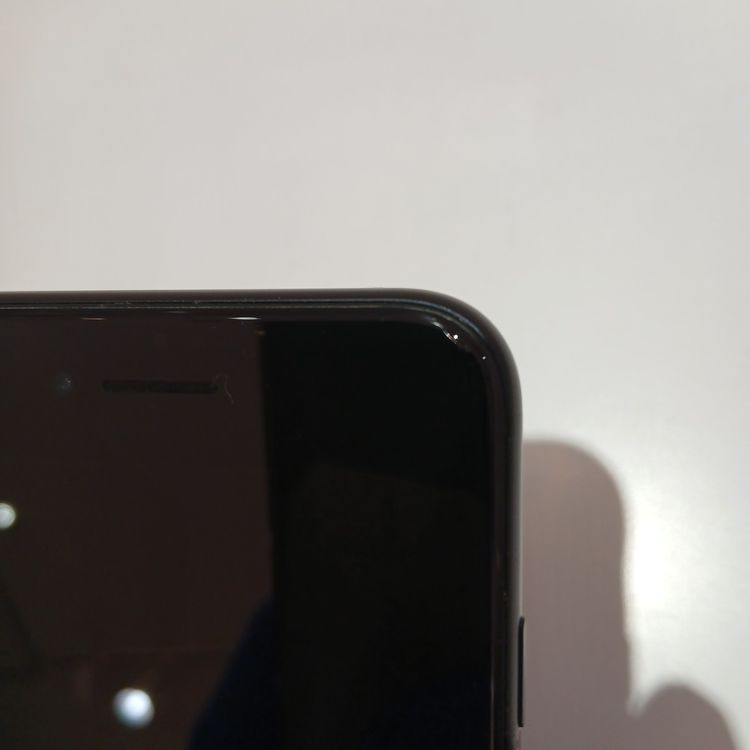 �ڽ���Ź�����ѡ�iPhoneSE2 64GB SIM���å������ �Хåƥ꡼����100��