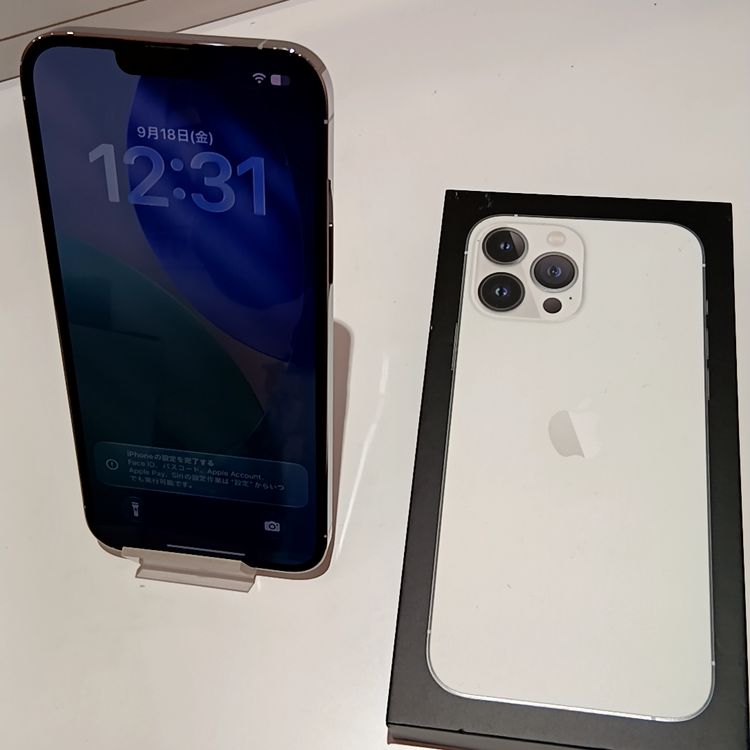 �ڽ���Ź�����ѡ�iPhone13ProMAX 256GB SIM���å������ �Хåƥ꡼����100��