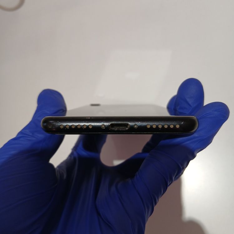 �ڽ���Ź�����ѡ�iPhoneSE2 128GB SIM���å������ �Хåƥ꡼����100��