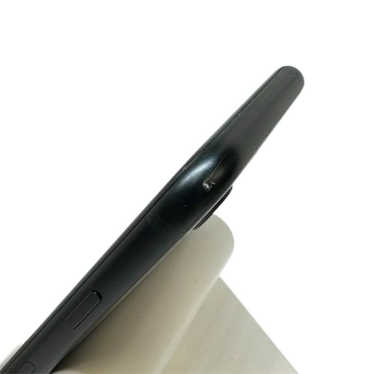 �ڥХåƥ꡼94%��iPhone��SE����3�����64GB���ߥåɥʥ��ȡ�SIM�ե꡼��au��