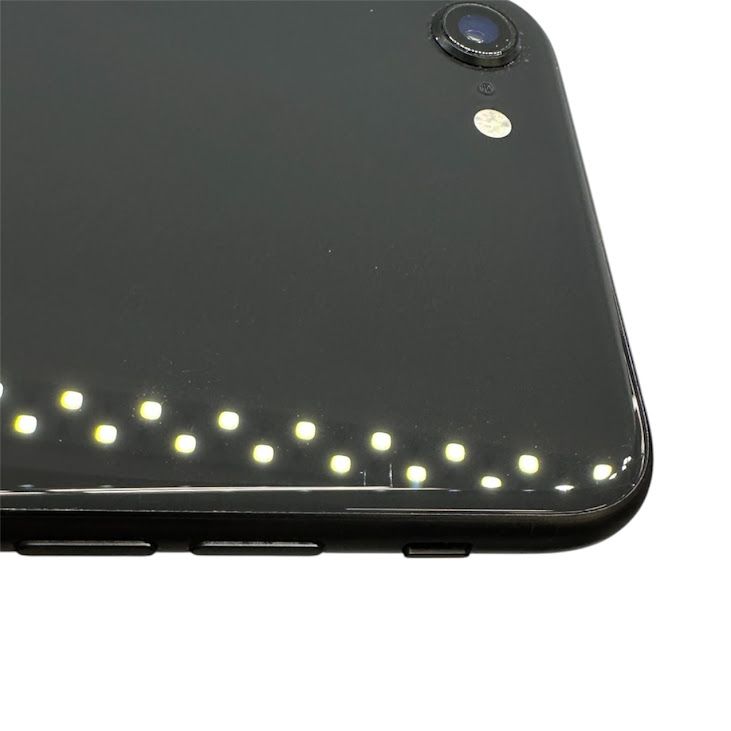 �ڥХåƥ꡼91%��iPhone��SE����2�����64GB���֥�å���SIM�ե꡼��au��