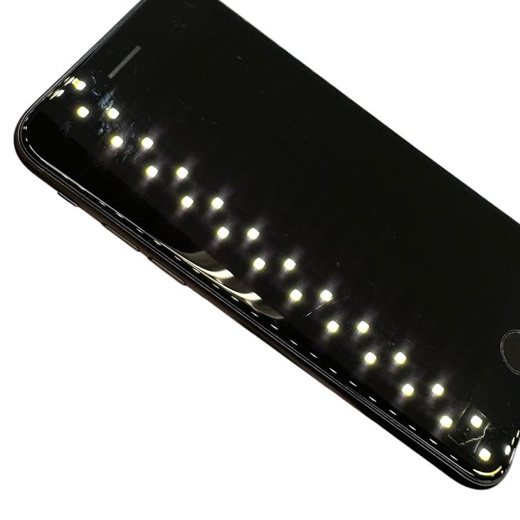 �ڥХåƥ꡼83%��iPhone��SE����2�����64GB���֥�å���SIM�ե꡼��au��