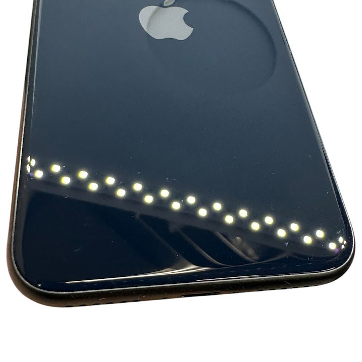 �ڥХåƥ꡼94%��iPhone��SE����3�����64GB���ߥåɥʥ��ȡ�SIM�ե꡼��au��