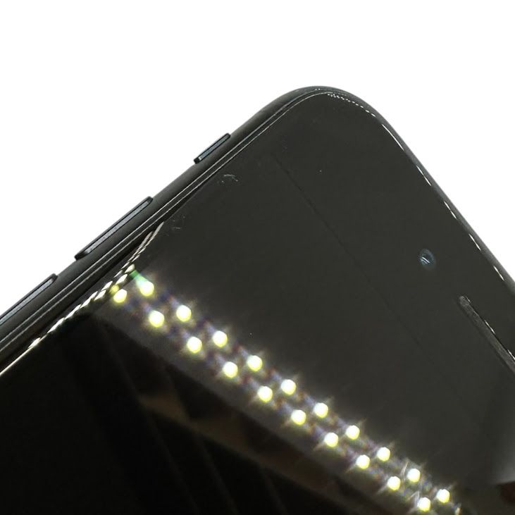 �ڥХåƥ꡼85%��iPhone��SE����3�����128GB���ߥåɥʥ��ȡ�SIM�ե꡼��au��