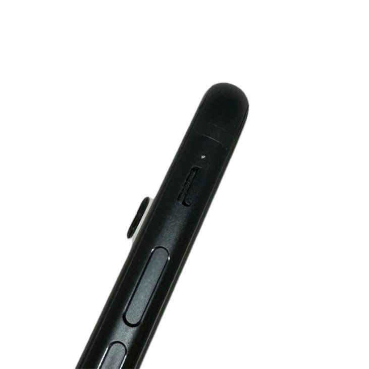 �ڥХåƥ꡼82%��iPhone��SE����3�����128GB���ߥåɥʥ��ȡ�SIM�ե꡼��au��