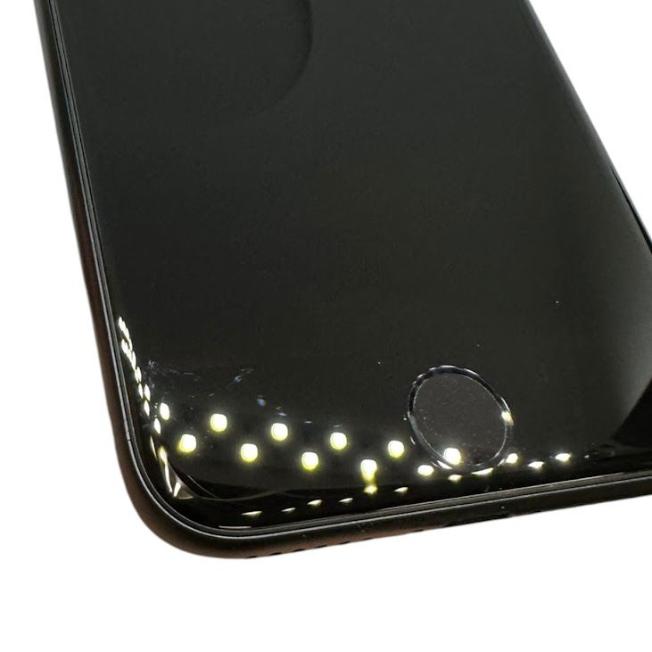 �ڥХåƥ꡼99%��iPhone��SE����2�����64GB���֥�å���SIM�ե꡼���ɥ�����