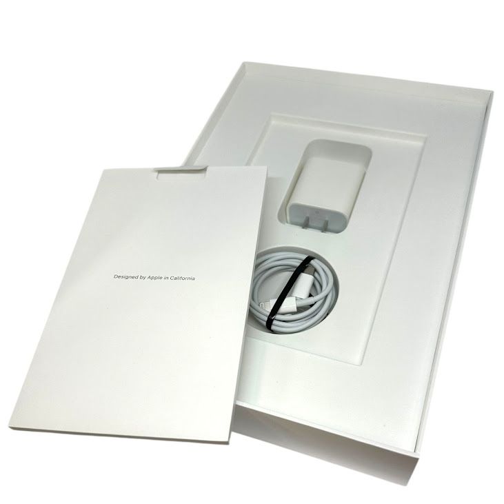 ڥХåƥ꡼100%iPad8WiFi128GB