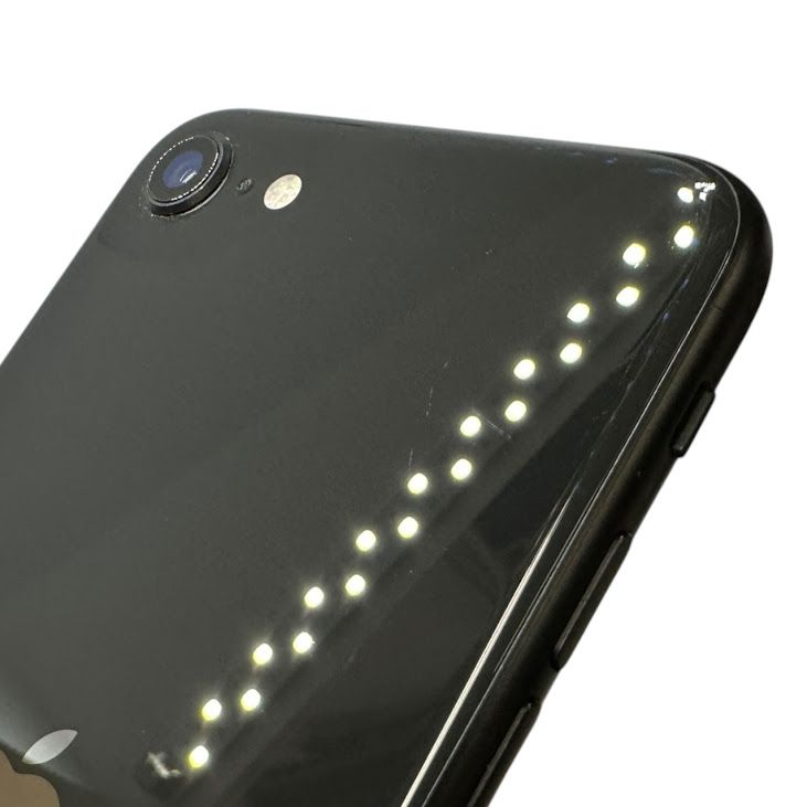 iPhone��SE����2�����64GB���֥�å���SIM�ե꡼��au��