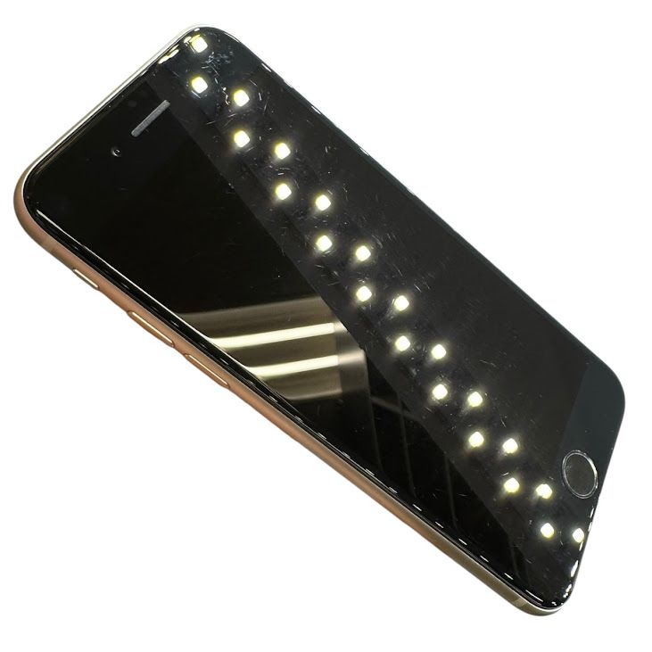 iPhone��SE����3�����128GB���������饤�ȡ�SIM�ե꡼��au��